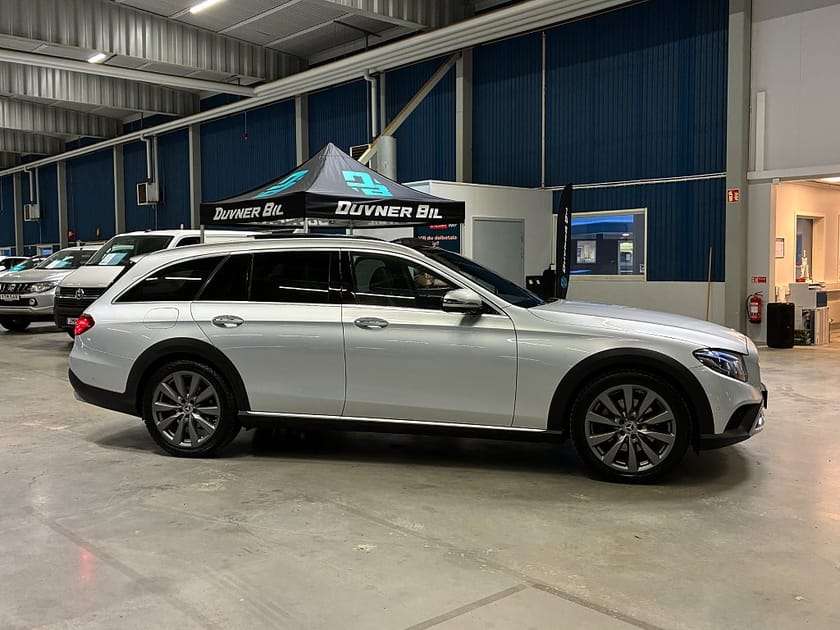 Bild 2 av Mercedes-Benz E 220 d 4MATIC All-Terrain 9G-Tronic | PANO | Burmester