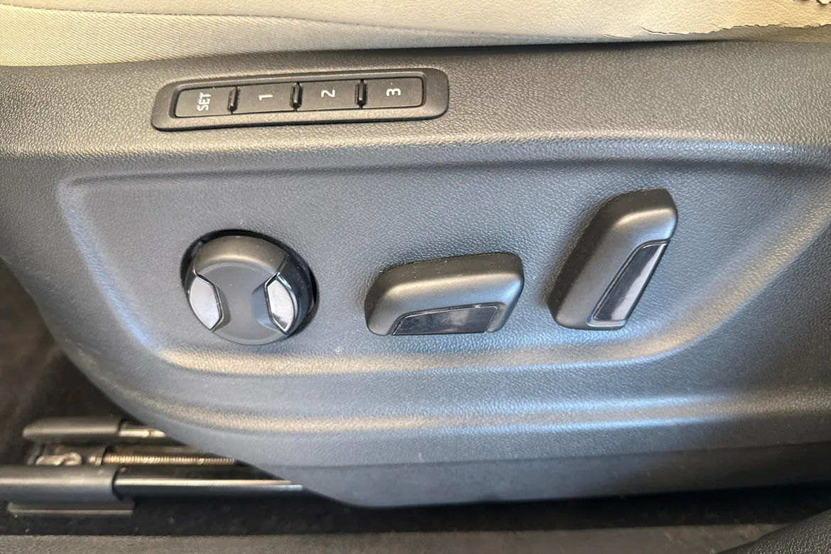 picture of a car