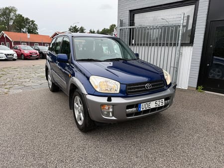 Toyota RAV4 2.0 VVT-i 150HK 4X4 WIDEBODY / DRAG / VÄRMARE
