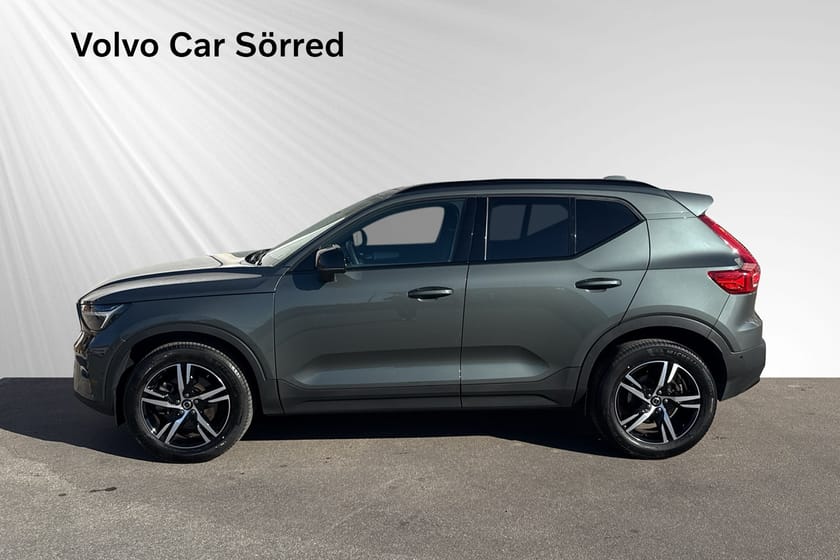 Bild 3 av Volvo XC40 B3 FWD Bensin Plus Dark, 360 Kamera
