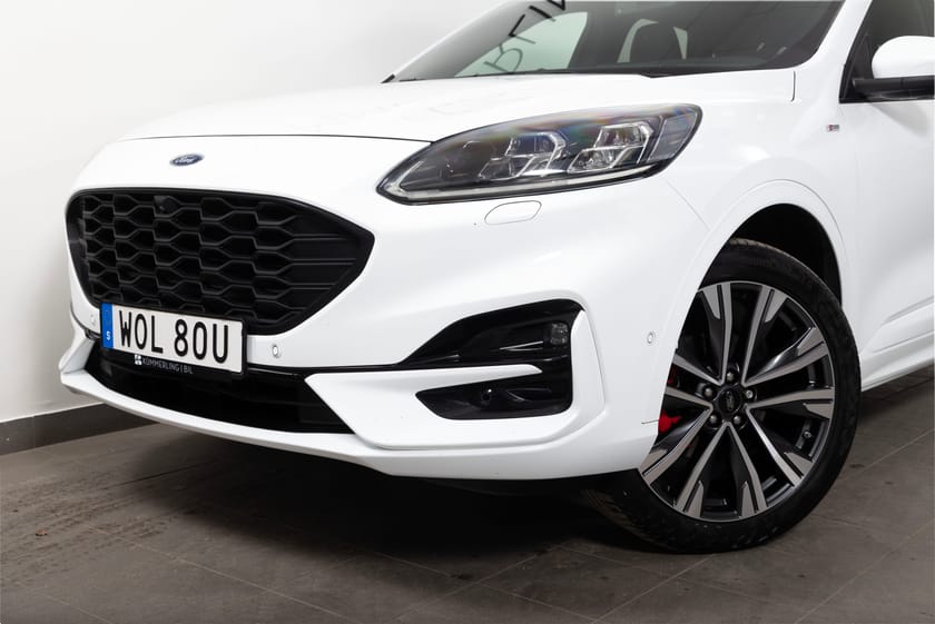Bild 4 av Ford Kuga Hybrid AWD E-CVT 190hk ST-Line 20"/360Kamera/Drag