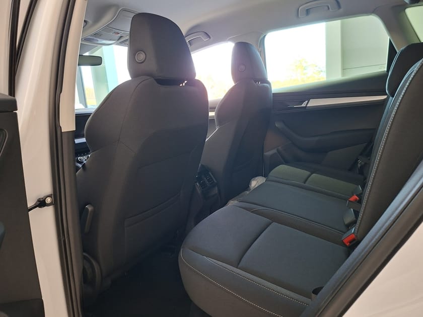 Bild 5 av Škoda Karoq SELECTION 1,5 TSI 150HK DSG Drag Parkeringsvärmare