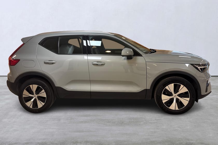Bild 3 av Volvo XC40 B4 FWD Bensin Core