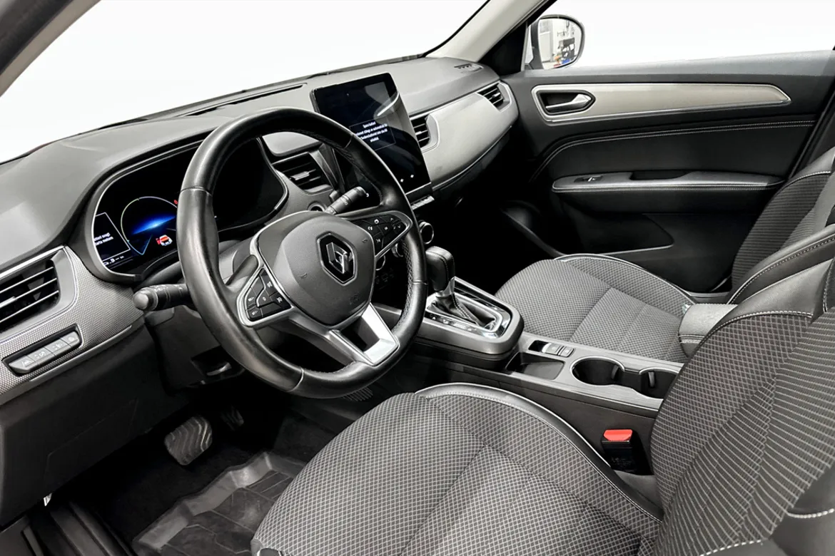 Renault Arkana E-TECH 145