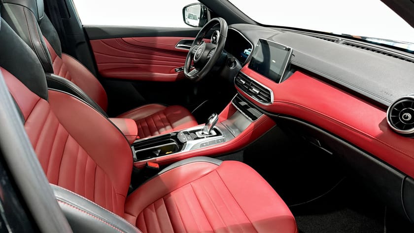 Bild 3 av MG EHS PHEV LUXURY 258hk Panorama 360 kamera Carplay, Avdragbar moms