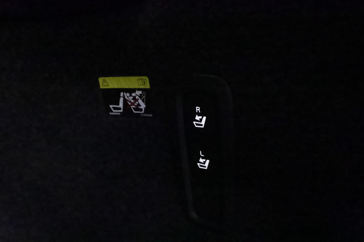 Volvo XC40 2019 - miniatyr 24