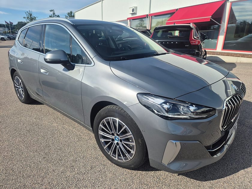 Bild 2 av BMW 225e xDrive Active Tourer 225 E X-DRIVE Elbil 225HK 4x4 Läder