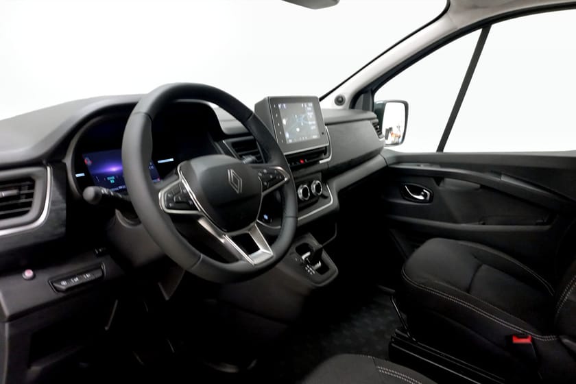 Bild 5 av Renault Trafic Skåpbil D-hytt PhII Nor L2H1 170 A 5 sits / Dubbelhytt / Ljudsystem