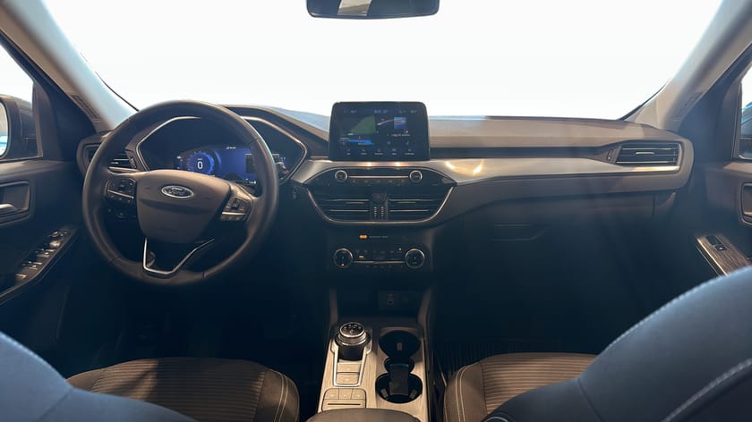 Bild 4 av Ford Kuga Plug-In Hybrid TITANIUM 2.5 FWD 225HK CVT
