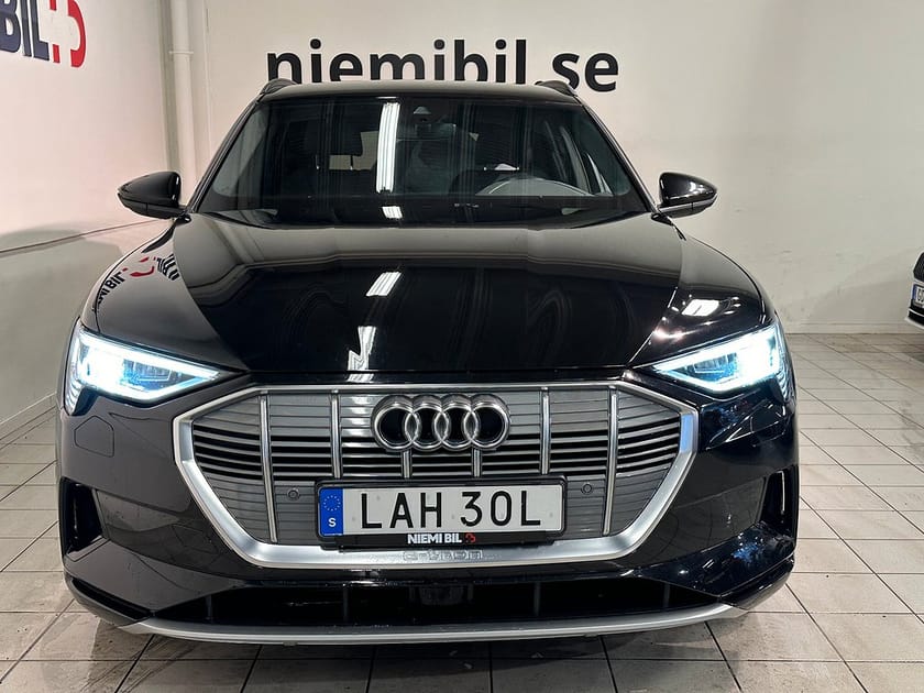 Bild 2 av Audi e-tron 55 quattro Drag/Luftfjäd/B-kamera/Pvärm/Navi/S&V