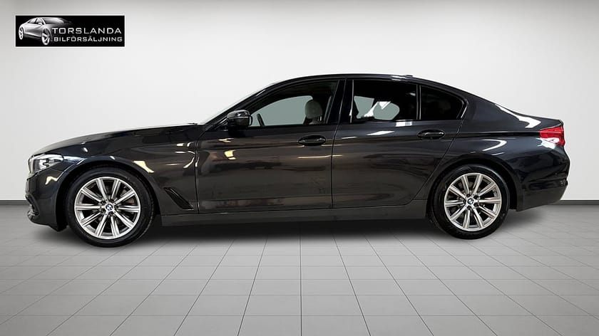 Bild 5 av BMW 520d xDrive Sedan Skinn Navi Värmare 360 kamera Krok