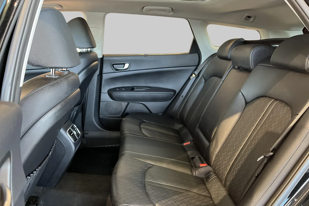 picture of a car