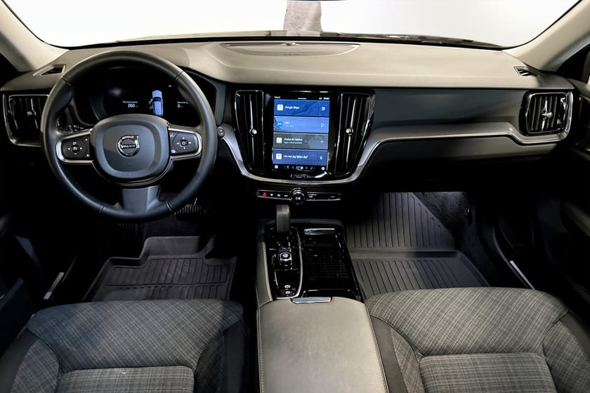 Bild 4 av Volvo V60 Recharge T6 II Core Edition