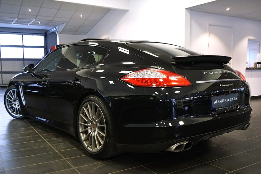 Bild 4 av Porsche Panamera 4 PDK 4WD BOSE Taklucka B-Kamera Navi