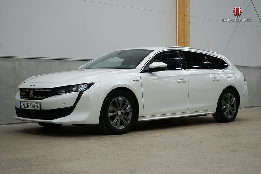 Bild 3 av Peugeot 508 SW Hybrid EAT Allure Drag Carplay 360-kamera Nyservad