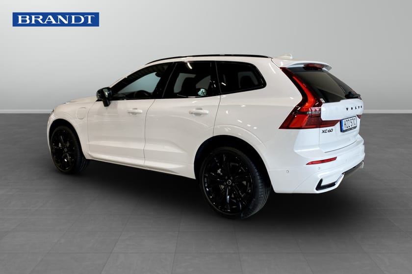 Bild 2 av Volvo XC60 T6 Plus Black Nordic Edition
