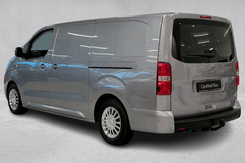 Bilde 3 av Toyota Proace Electric Long 75 75Kw L2 Comfort Plus - Hengerfeste