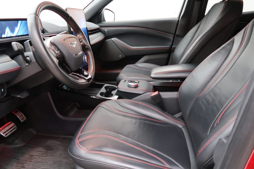 Bild 4 av Ford Mustang Mach-E Standard Range AWD Std Ra 269 70kWhII/Teknikpaket/BangOlufsen/Co-Pilot360Assist/360Kam/Adaptiv