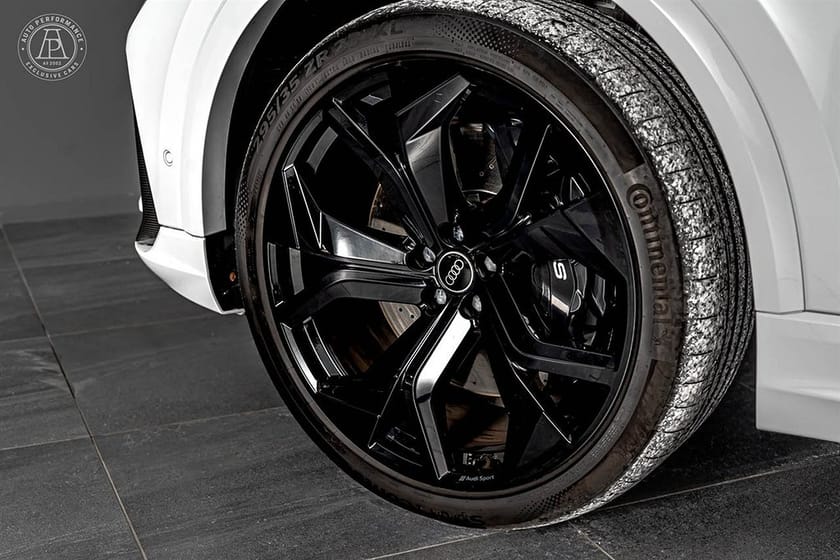 Bild 4 av Audi RS Q8 RSQ8 V8 600hk BoU Drag / Hemleverans /