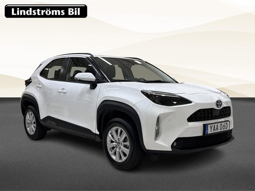 Bild 3 av Toyota Yaris Cross Hybrid AWD-i 1,5 Hybrid, Active Parkeringssensorer, Vinterhjul