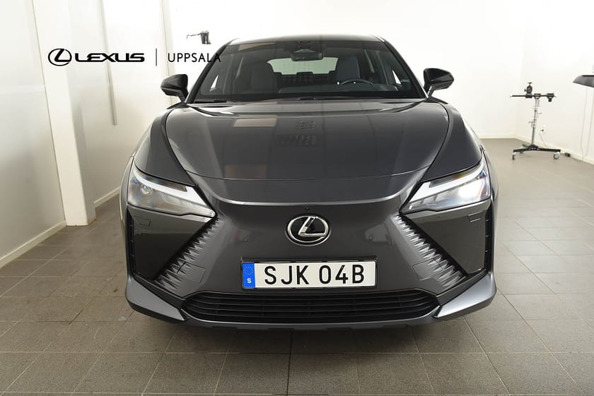 Bild 5 av Lexus RZ 450e AWD Luxury Dimorama Drag V-hjul