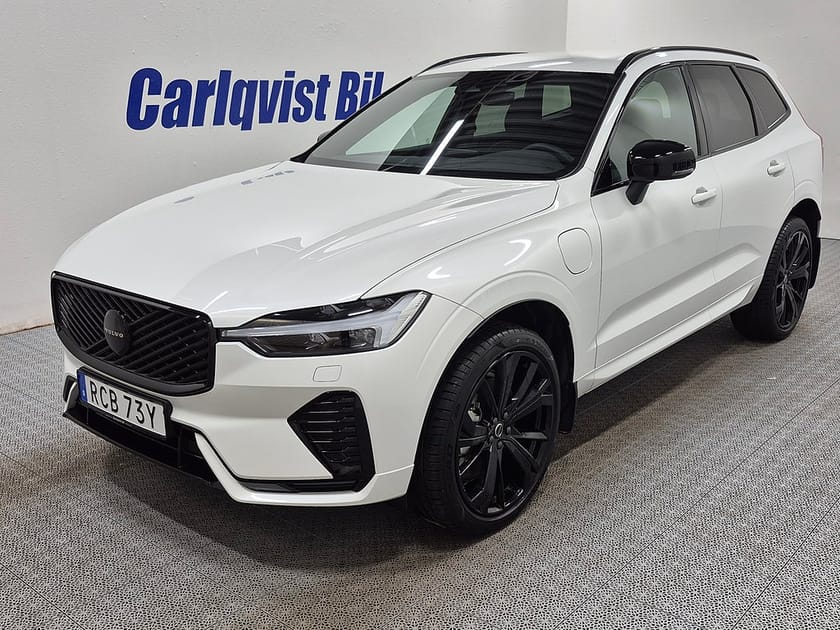 Bild 1 av Volvo XC60 T6 Recharge Plus Black plug in 350HK 4x4 Läder