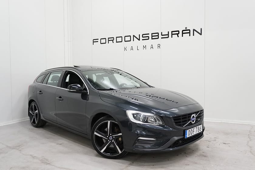 Bild 1 av Volvo V60 D5 AWD Polestar 230HK Black R R-Design Taklucka