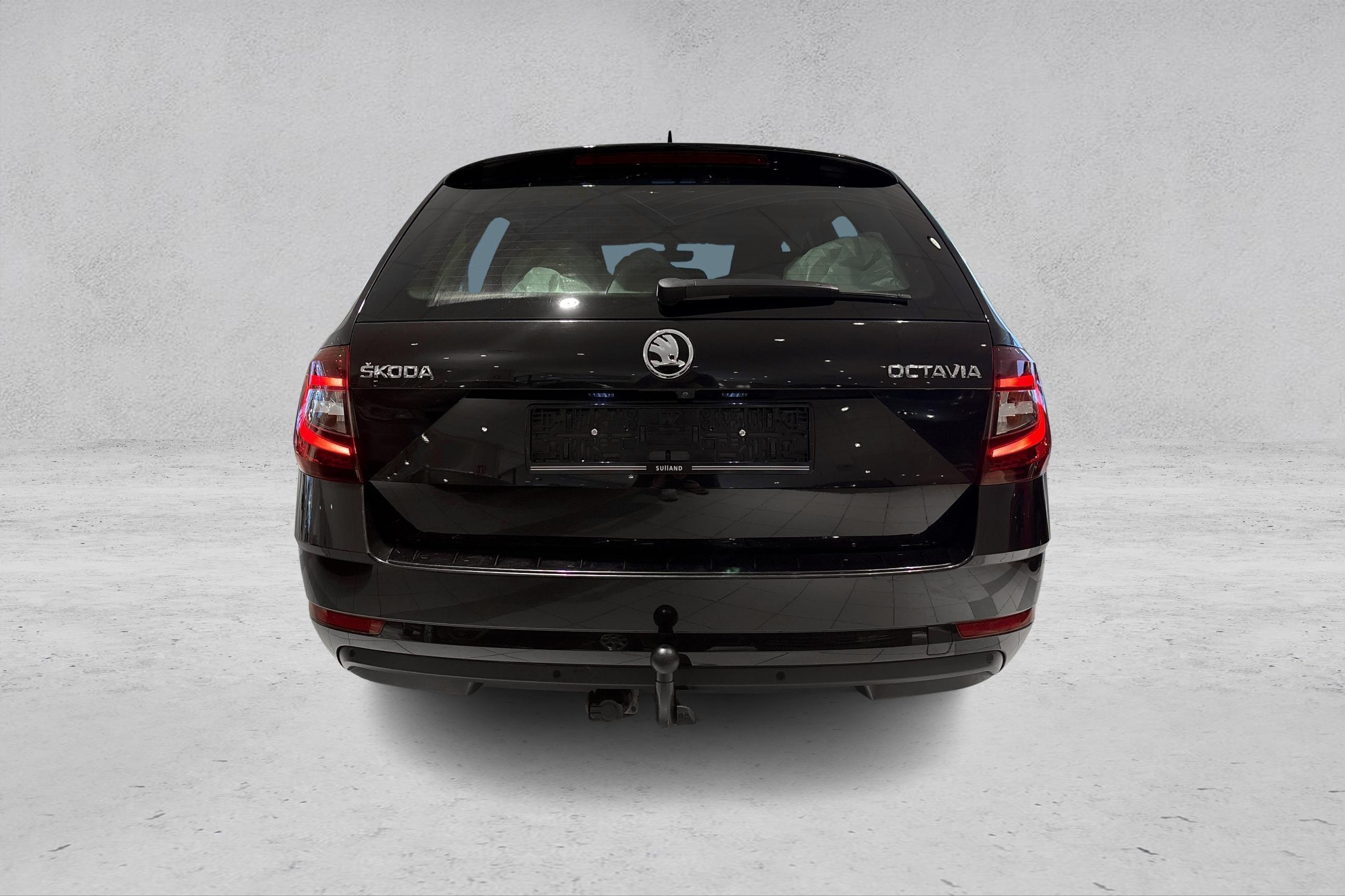 Thumnail bilde 3 av Škoda Octavia Stasjonsvogn