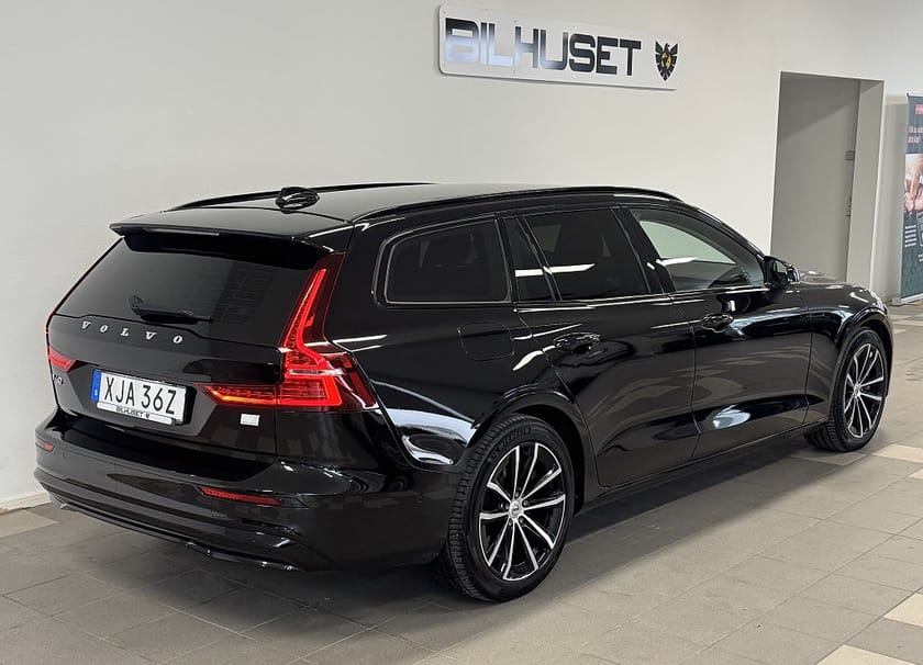 Bild 2 av Volvo V60 Recharge T8 AWD DARK PLUS Euro 6
