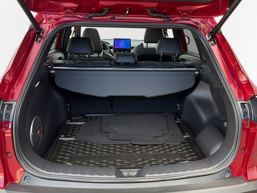 Bild 3 av Toyota Corolla Cross Hybrid AWD-i 2,0 Executive Skinn Panorama JBL (V-Hjul+MV+Ledramp)