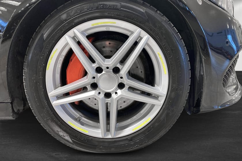 Bild 5 av Mercedes-Benz C 220 d SEDAN AMG