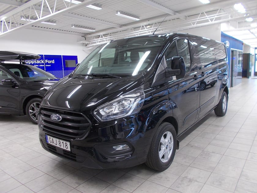 Bild 1 av Ford Transit Custom 300 Crew Van L2 2.0 Ecoblue 130hk 5-Sits/Moms/Drag