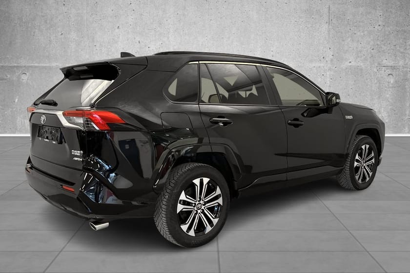 Bilde 5 av Toyota RAV4 Plug-in Hybrid 2.5 Active Tech/alle servicer/4x4/WLTP 75 km/