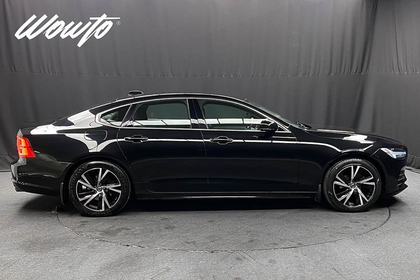 Bild 3 av Volvo S90 D4 190HK Momentum Advanced Edt /Drag /B-Kamera