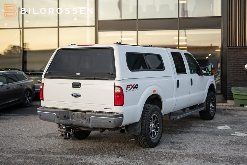 Bild 3 av Ford F-250 Crew Cab 6.2L 400HK SRW 4X4 XLT Premium