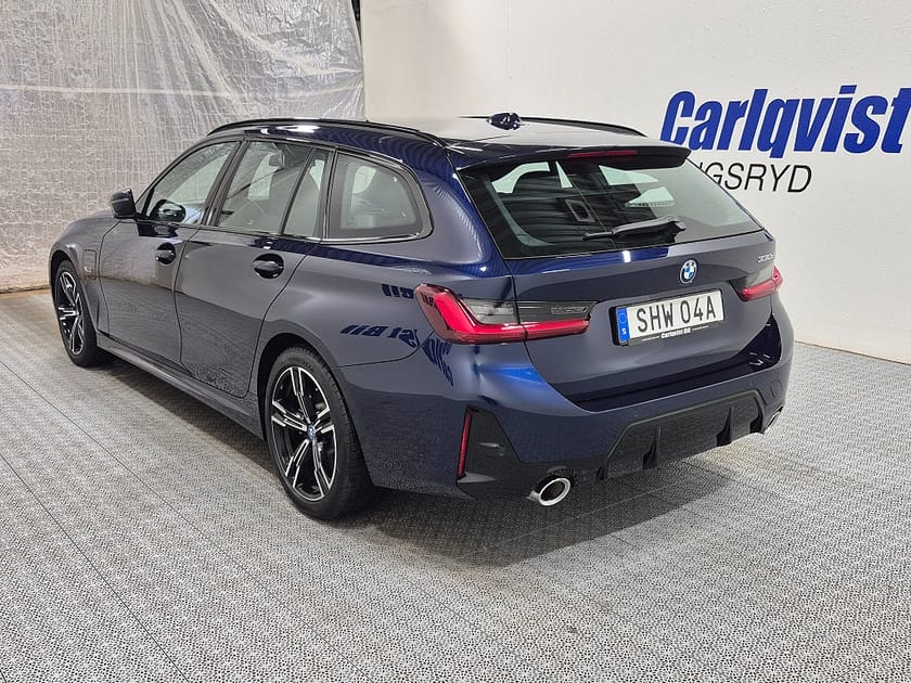 Bild 2 av BMW 330e Touring M-SPORT Plug in 292HK