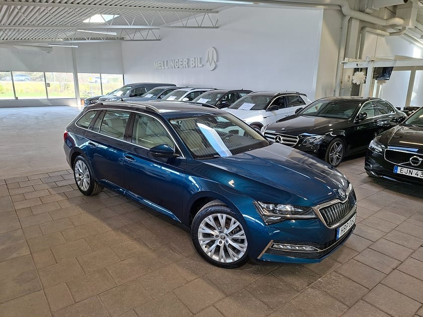 Bild 2 av Škoda Superb iV Kombi Skoda 1.4 TSI 218 hk Plugin Hybrid (4080 mil)
