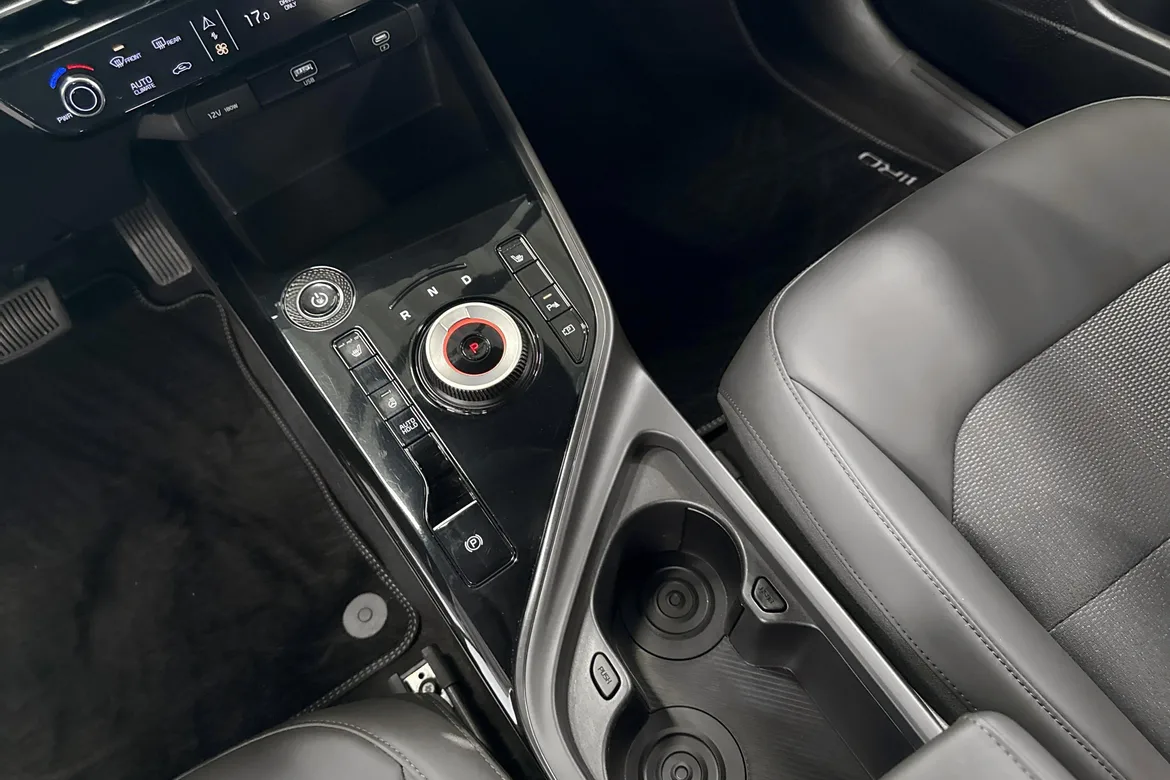 picture of a car
