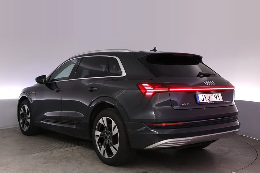 Bild 4 av Audi e-tron 55 quattro Drag Elstol Pano 360 HuD BLIS Navi