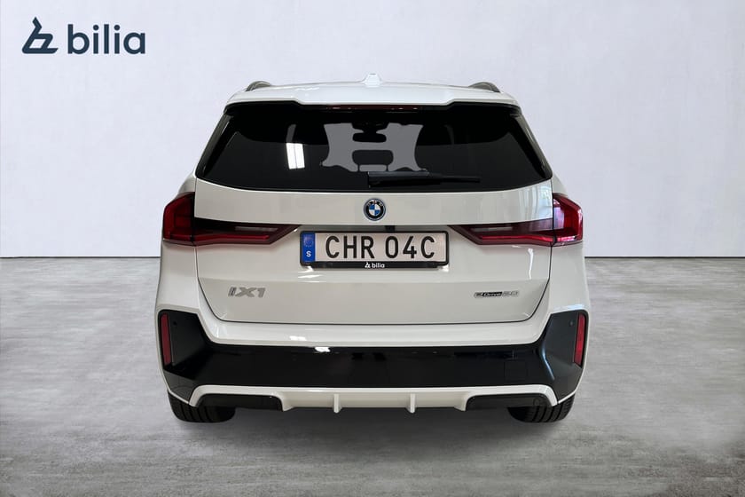 Bild 5 av BMW iX1 eDrive20 M Sport/ Drag / Rattvärme / Tonade rutor
