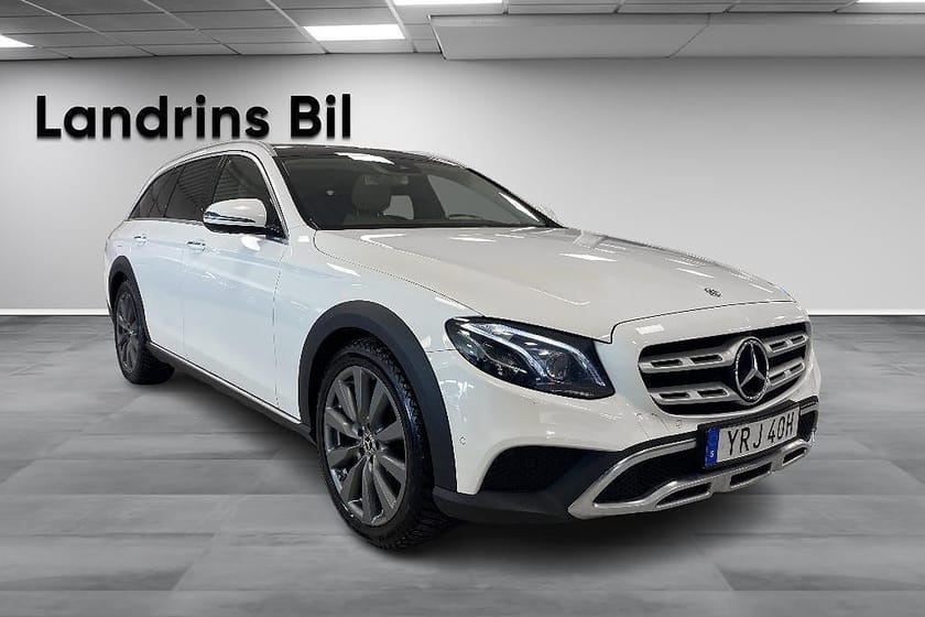 Bild 3 av Mercedes-Benz E 220 d 4MATIC All-Terrain Pano Drag Värmare 360 Burmeste