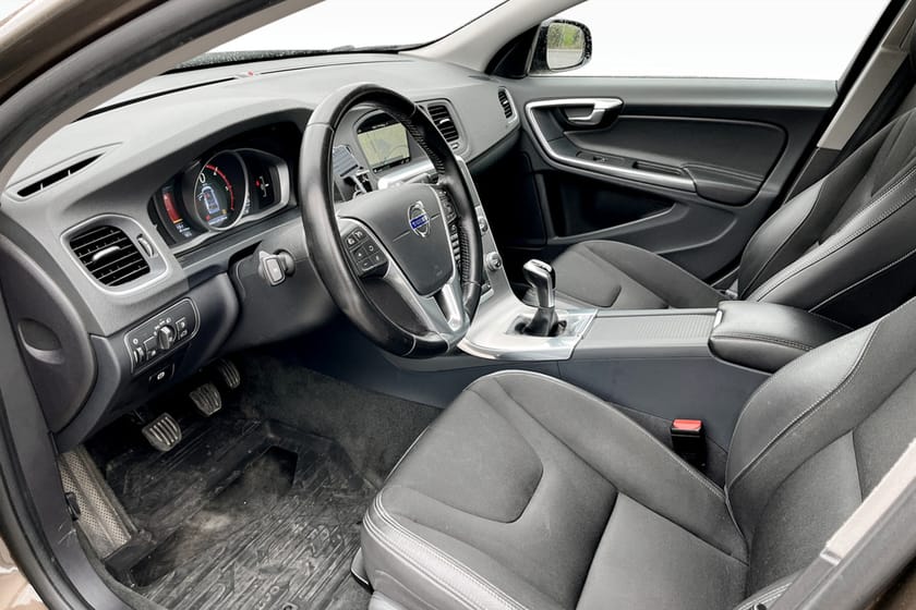 Bild 5 av Volvo V60 Cross Country D4 Momentum Business E