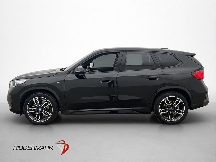 Bild 5 av BMW iX1 xDrive30 M Sport Skinn Kamera CarPlay MOMS Drag H/K