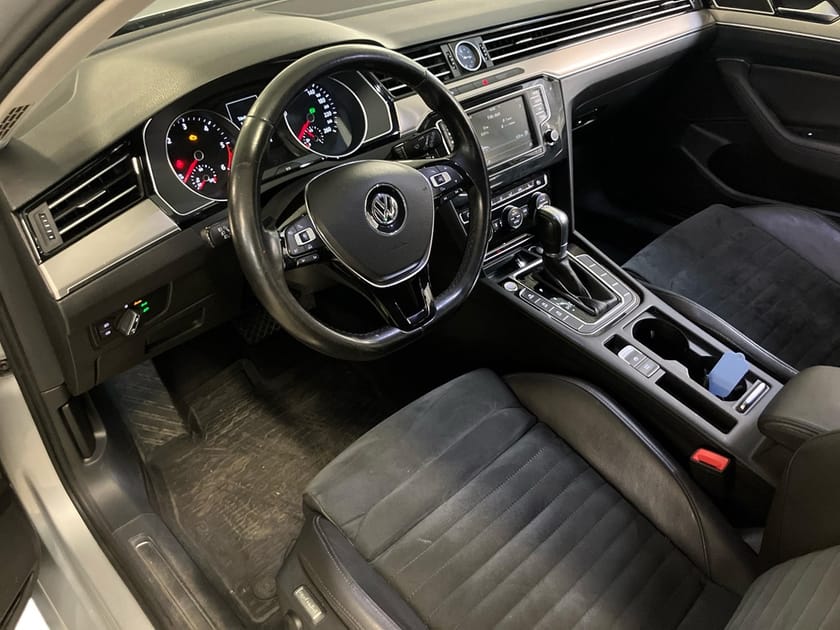 Bild 4 av Volkswagen Passat Sportscombi TDI 190hk DSG6 4Motion Drag|Värmare