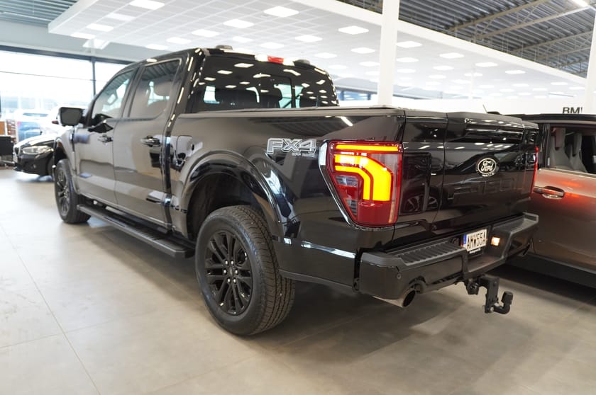 Bild 4 av Ford F-150 SuperCrew Lariat Black Edition 5.0l V8 406hp Inkl Bakflip