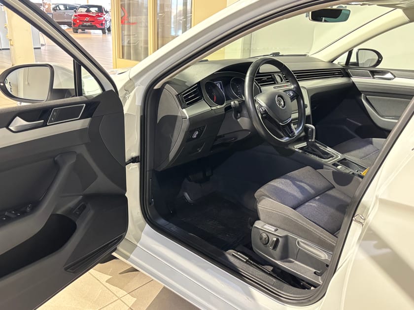 Bild 4 av Volkswagen Passat Sportscombi | Dragkrok |