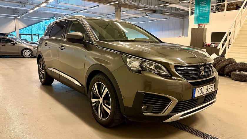 Bild 2 av Peugeot 5008 1.6 BlueHDi 120 Allure Automat / 7-Sits