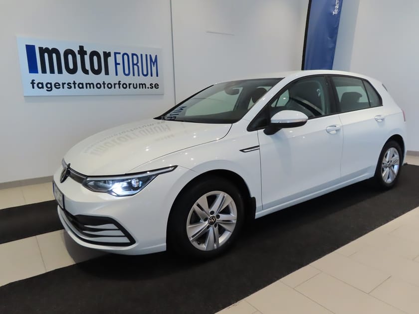 Bild 1 av Volkswagen Golf 1,5 eTSI 150 HK Aut Drag Värmare Vhjul