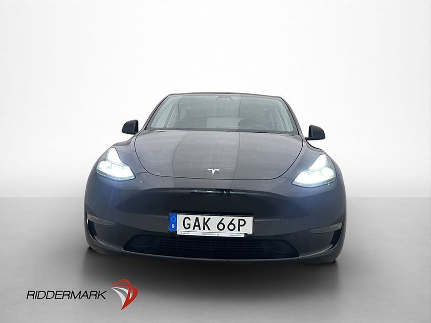 Bild 2 av Tesla Model Y Performance 534hk AWD Autopilot MOMS Drag