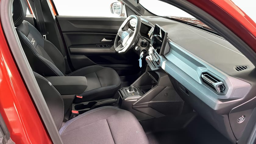 Bild 3 av Dacia Duster Hybrid 155 EXPRESSION 2990kr/mån